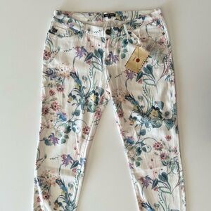 NWT - Dear John Women’s Floral White Print Skinny Denim Jeans Size 31P